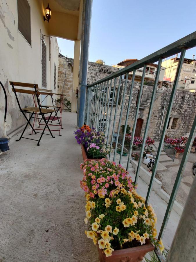 Mi'Ilya Chocolate House Guest House Extérieur photo